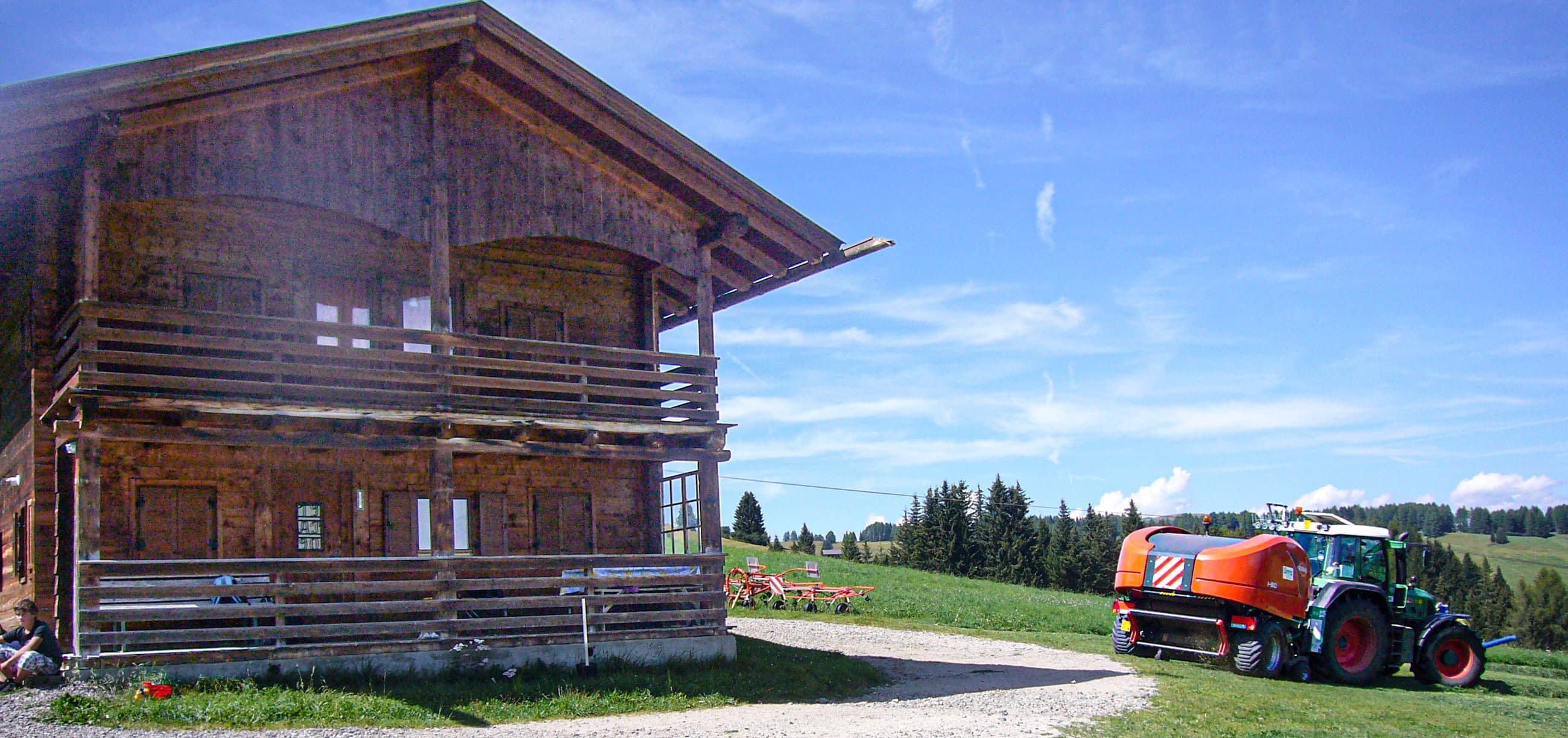 formsun hof kastelruth bauernhofurlaub suedtirol alm seiser alm (2)