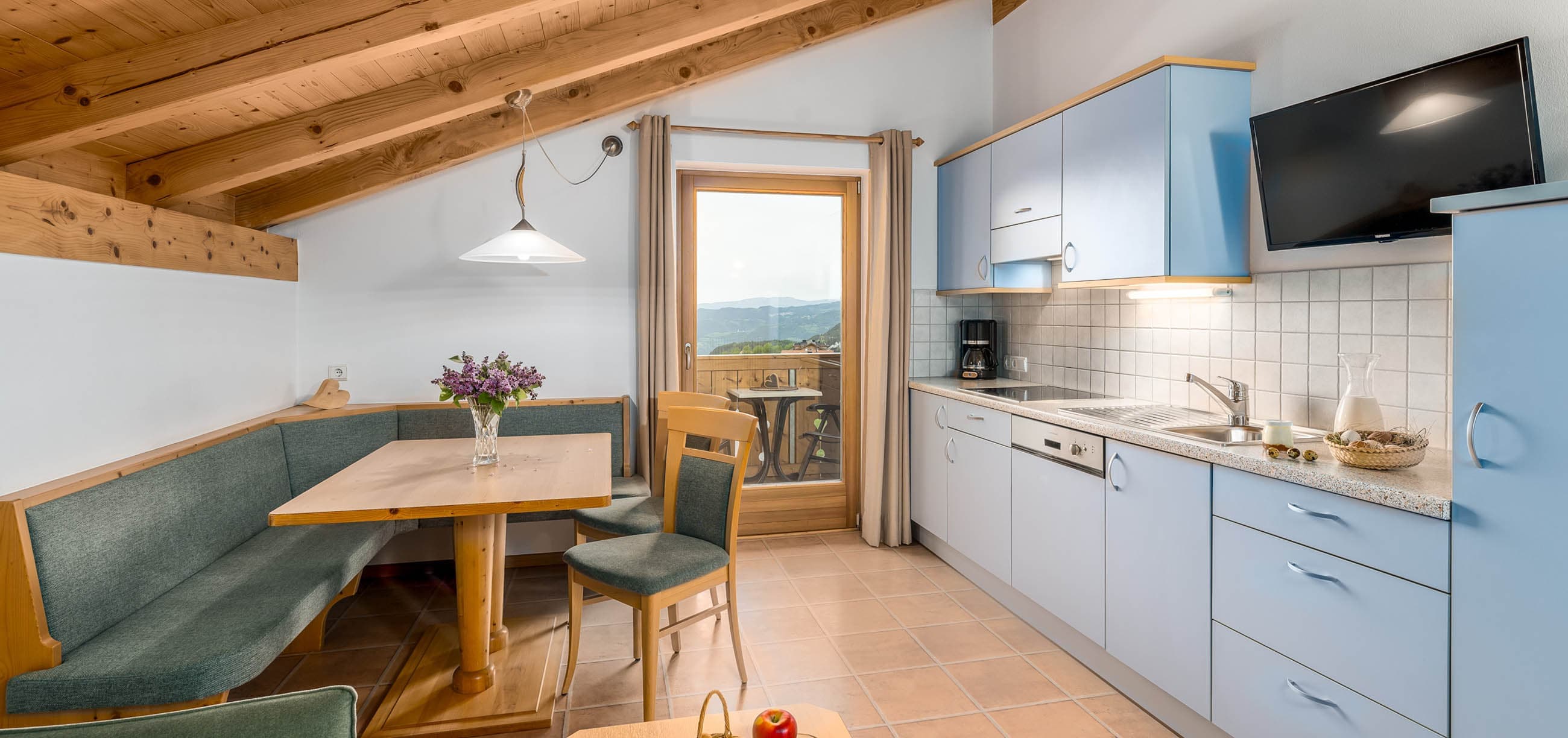 formsun hof kastelruth bauernhofurlaub suedtirol ferienwohnungen zimmer (4)