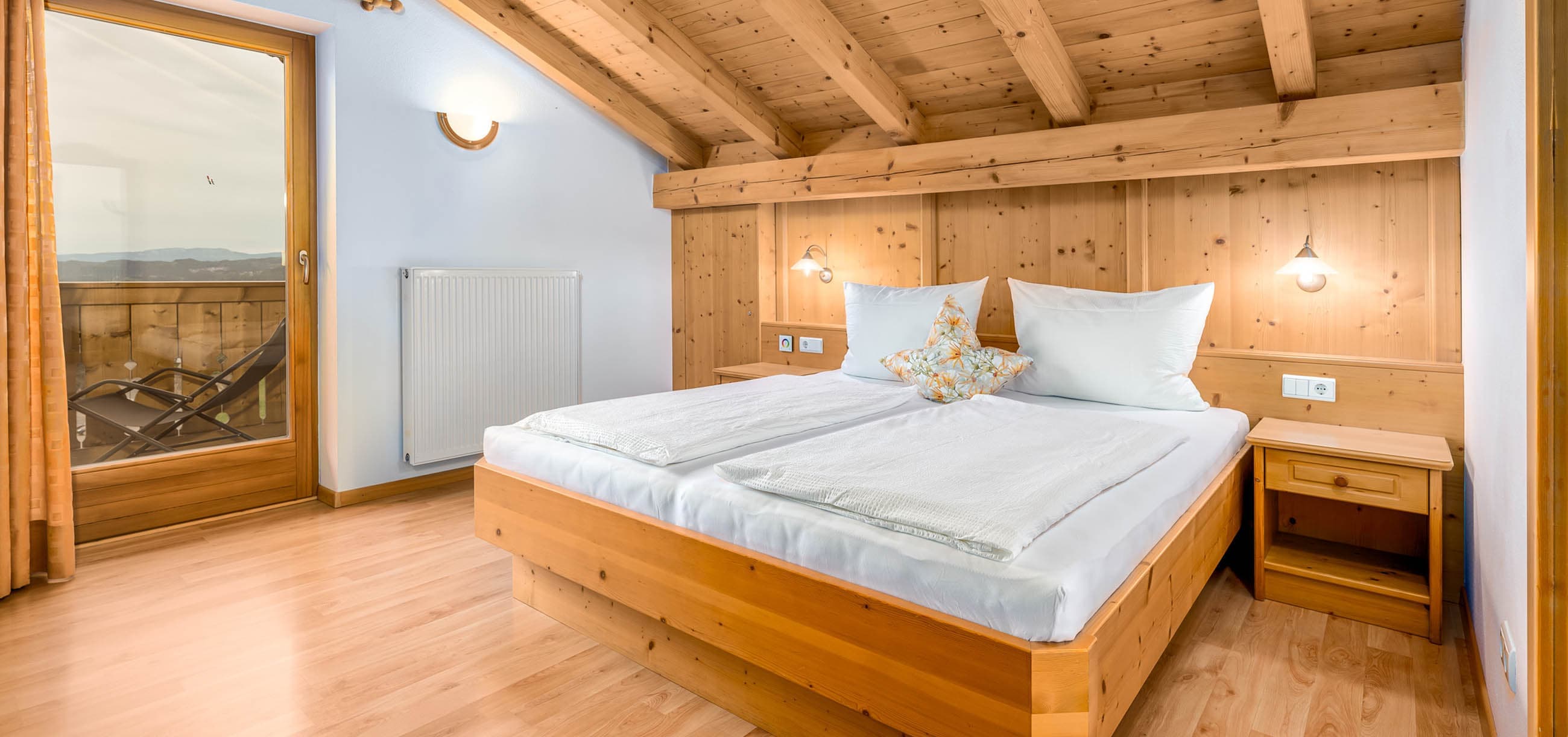 formsun hof kastelruth bauernhofurlaub suedtirol ferienwohnungen zimmer (5)