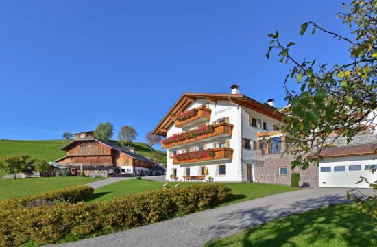 Formsunhof Kastelruth in Südtirol 1