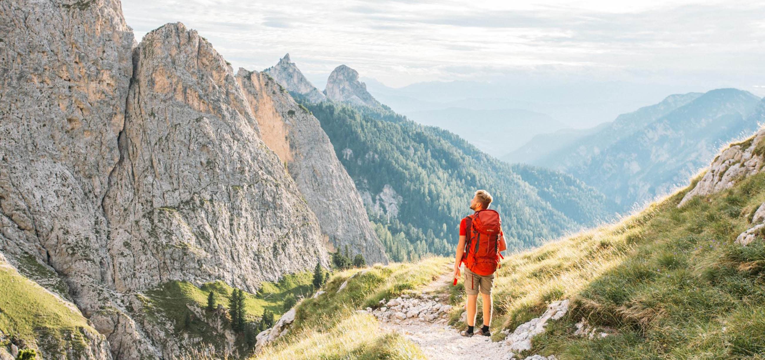 Frühling Sommer Wanderurlaub Dolomiten Südtirol Kastelruth Seiser Alm Schlerngebiet (3)